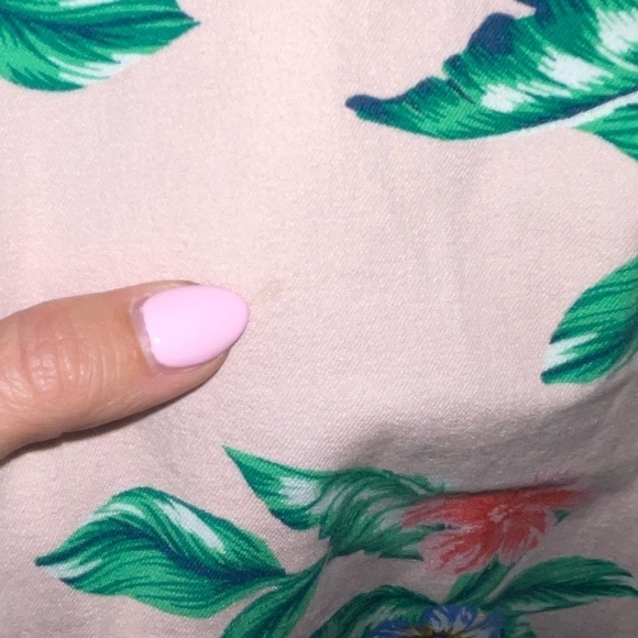 Old Navy pixie cropped style high waisted Capri pants size 16 - Picture 6 of 6